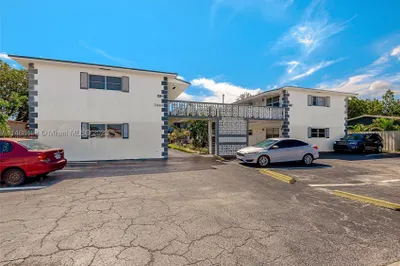2444 Polk St #205 1