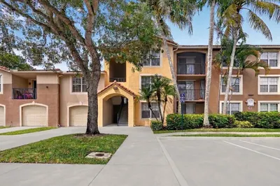 15185 MICHELANGELO Boulevard #102 1
