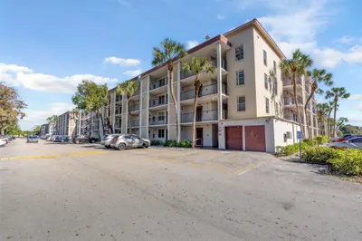 2600 NW 49th Avenue #309 1