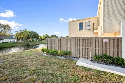 1600 Shaker Circle 1