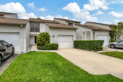 6732 Canary Palm Circle 1