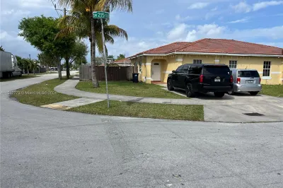 12265 SW 215 Ter #1 1