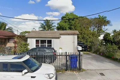 2121 nw 33rd