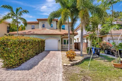 853 SW 11th Ct 1