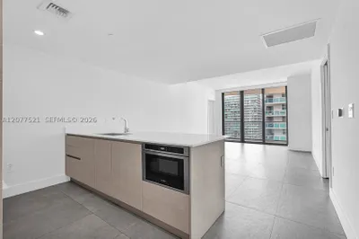 1300 S Miami Ave #2811 1