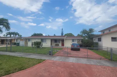 3915 SW 87th Pl 1