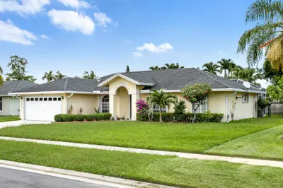 106 Venetian Lane 1