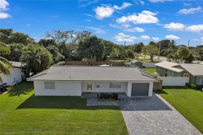 1190 SW 14th 1