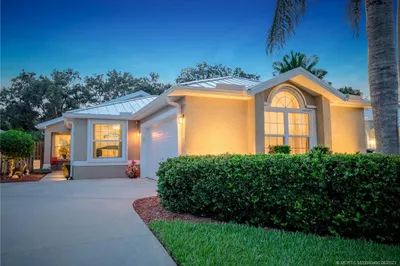 3484 SW Coco Palm Drive 1