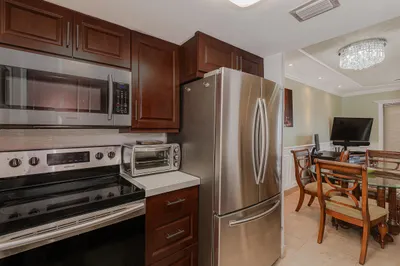 2076 S Ocean Drive #207 1