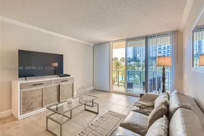 2501 S Ocean Dr #316 1