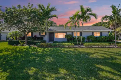 924 Pompano Drive 1