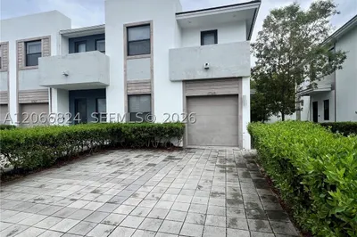 11745 SW 106th Ter #11745 1