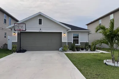 5635 NW Pine Trail Circle