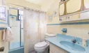 698 W 40th Pl Photo