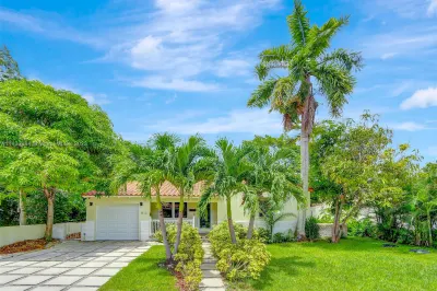 813 Catalina Pl. 1