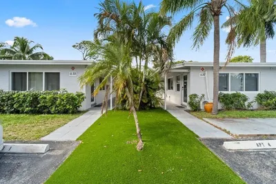 1133 NE 17th Ave #7 1