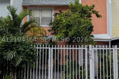 502 NW 11th St 1