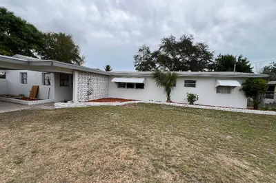1908 Colonial Road 1