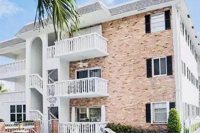 424 N RIVERSIDE Drive #206 1
