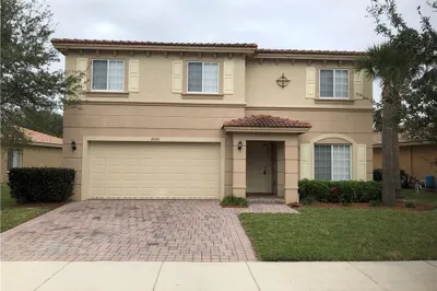 2060 SW Newport Isles Boulevard Sw 1