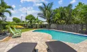 5 E Riverside Drive Photo