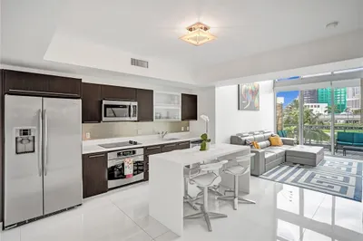 90 SW 3rd Street #Th300b 1