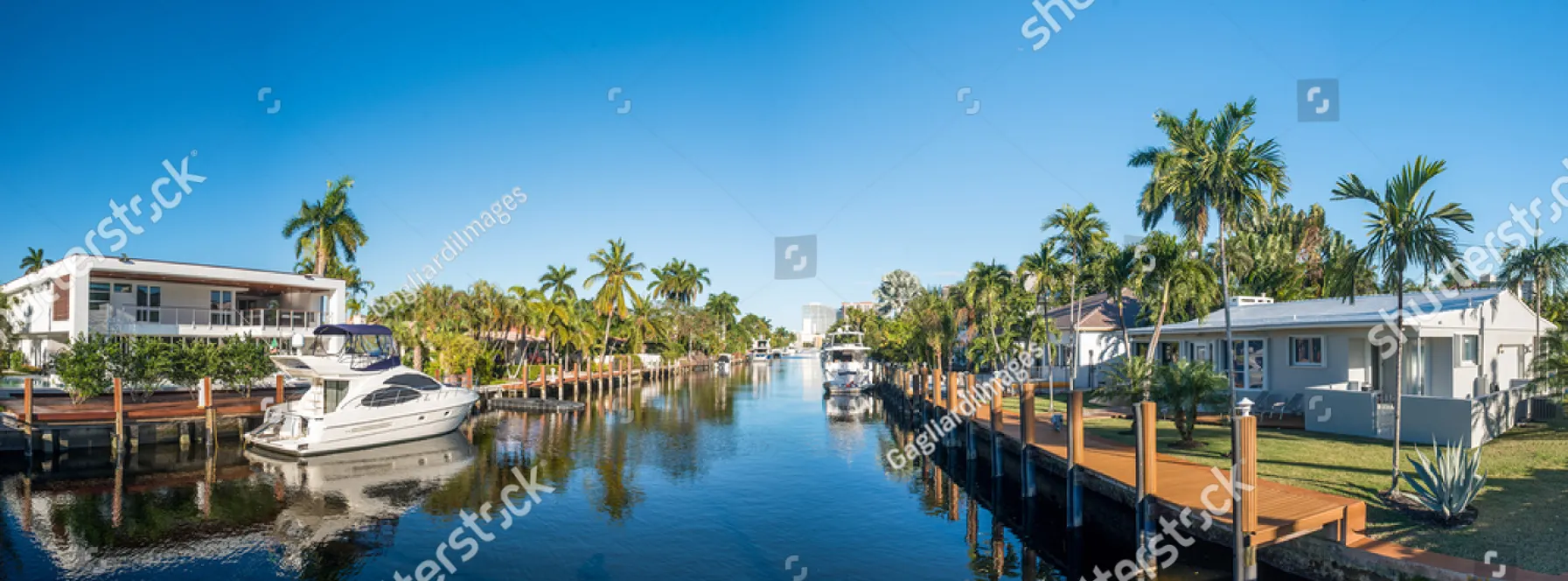 Communities with a Marina or Private Dock in North Palm Beach
