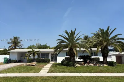 9545 SW 181st Ter 1