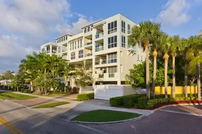 120 SE 19 Avenue #301 1