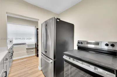 31 NE 53rd St 1