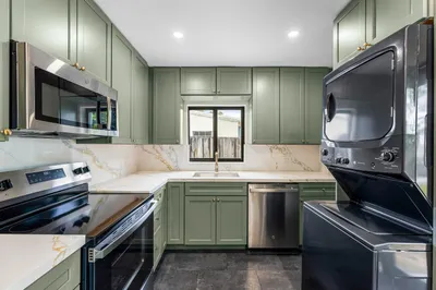 321 NE 59th Street 1