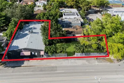 1121 NW 29th St 1