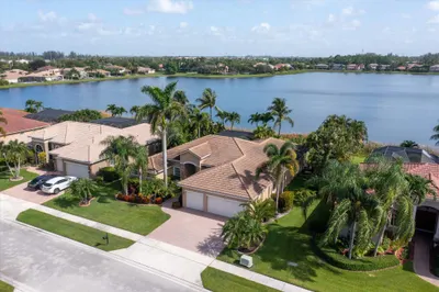 50-9919 Royal Cardigan Way (Drone)