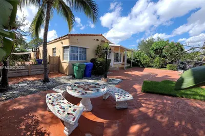 1662 SW 19th Ave #1662 1