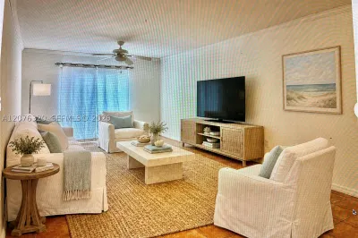 251 Galen Dr #101E 1