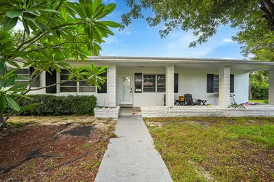 1331 S Palmway 1