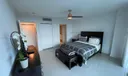 Ample principal bedroom