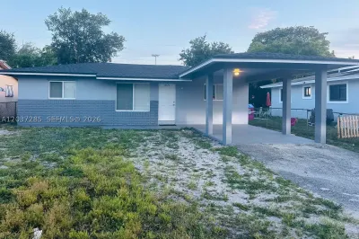 2620 NW 14th Ct #2620 1