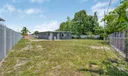 820 E 9th Pl Photo