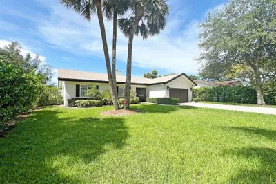 4975 NW 6th Street 1