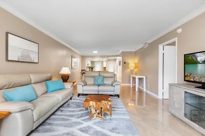 2731 NE 14th Street #228 1