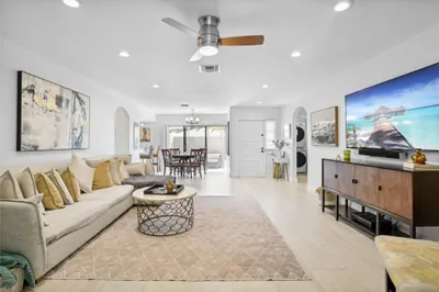 9 S Lakeshore Drive 1