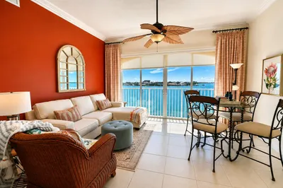 3 HARBOUR ISLE Drive E #303 1