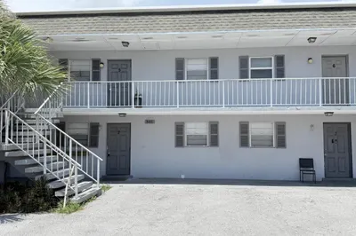 501 W Kalmia Drive #2 1