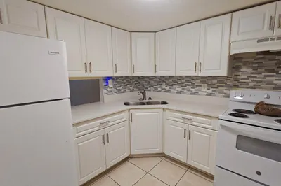 4200 NW 3RD Court #122 1