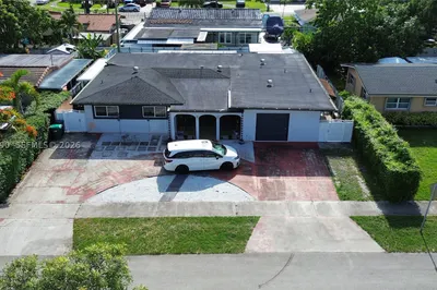 11512 NW 58th Ave 1