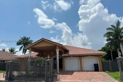 3104 SW 142nd Pl 1