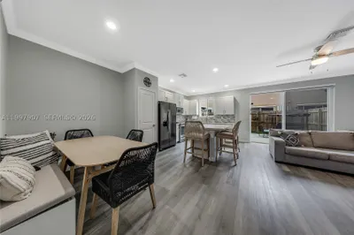 1079 SE 23rd Ter 1