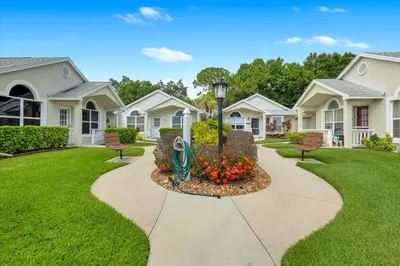 1189 NW Lombardy Drive 1